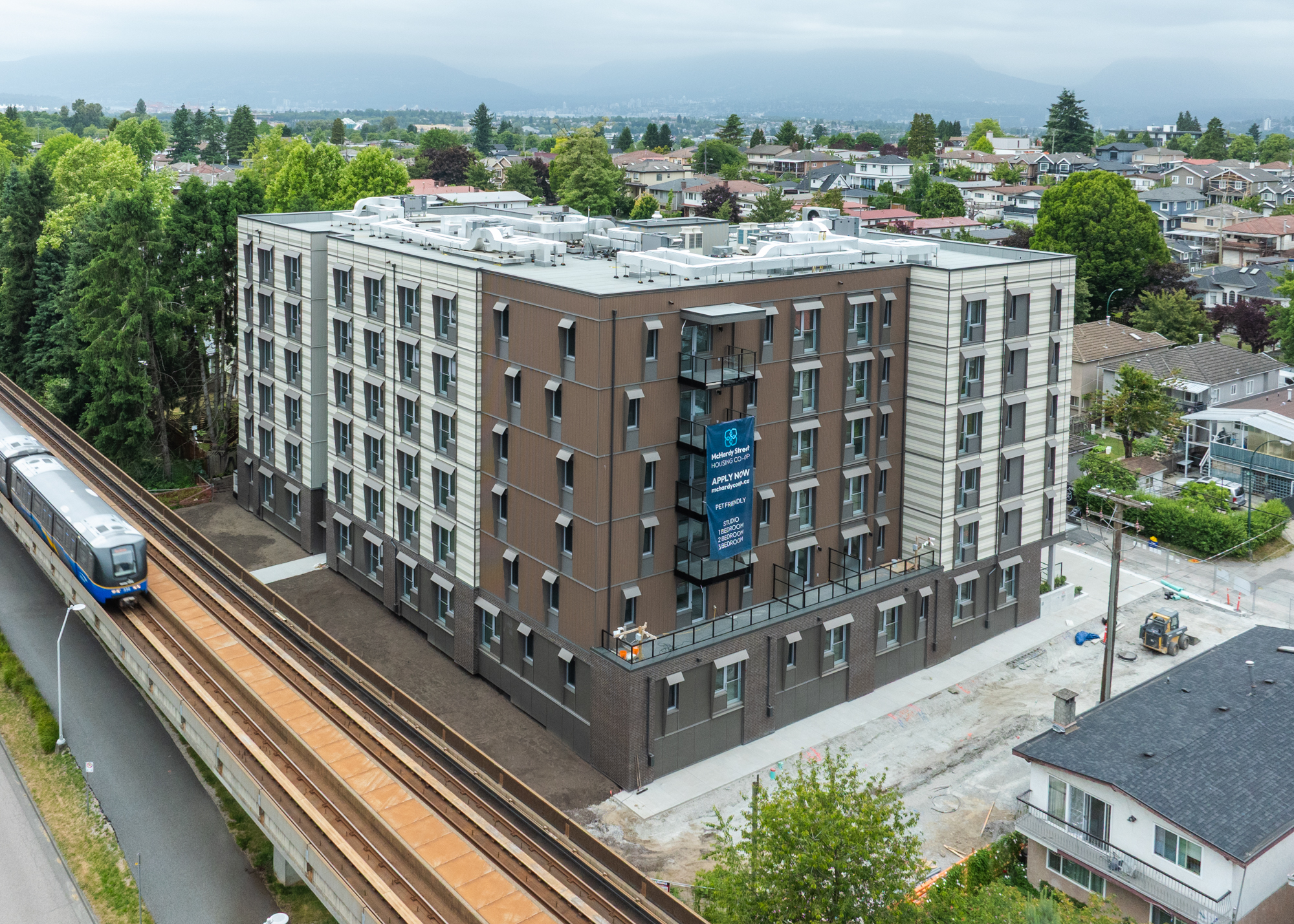 EuroLine Windows Vaha McHardy Multi-Family Home Project