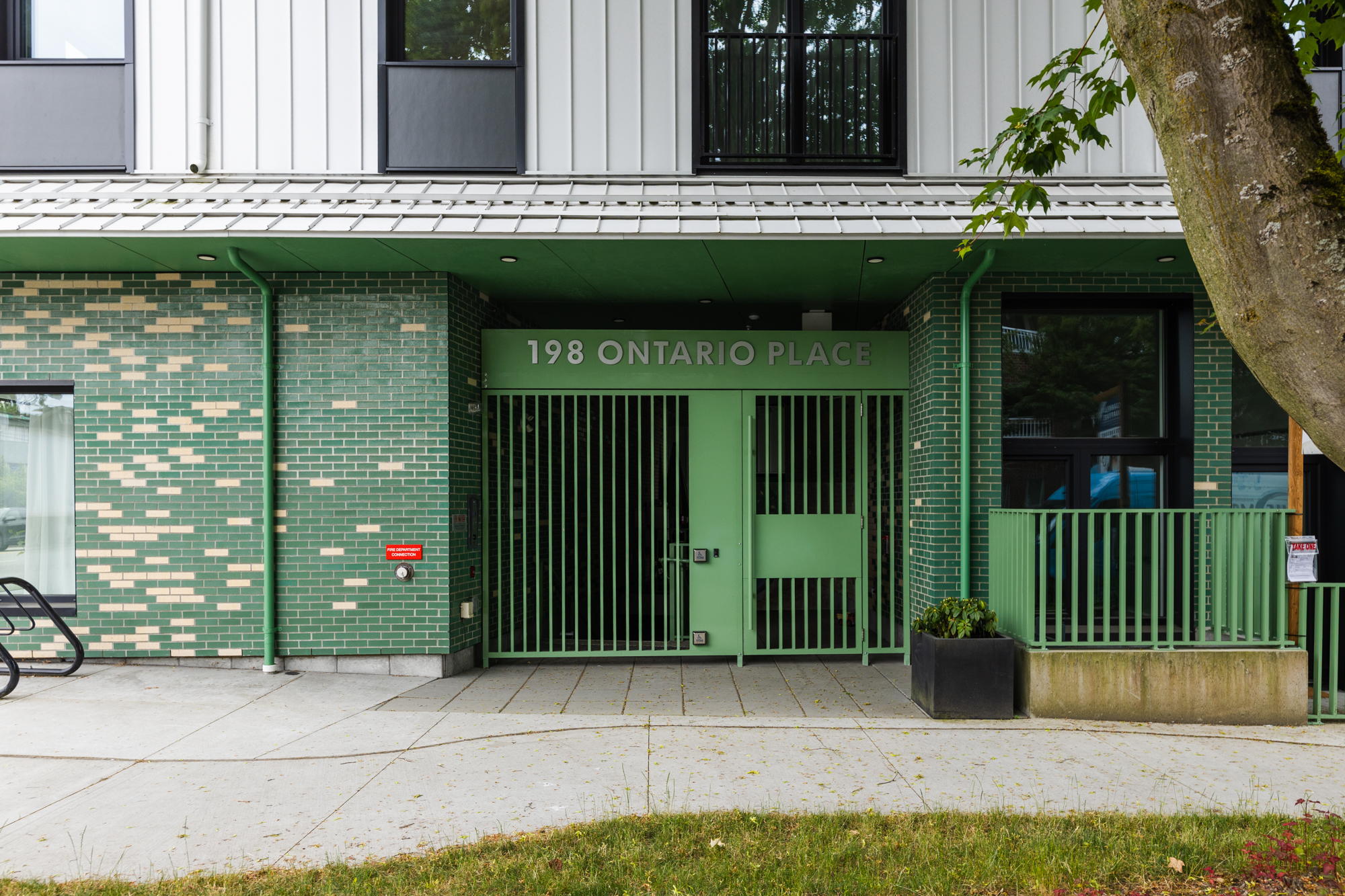 EuroLine Windows TOMO House Project